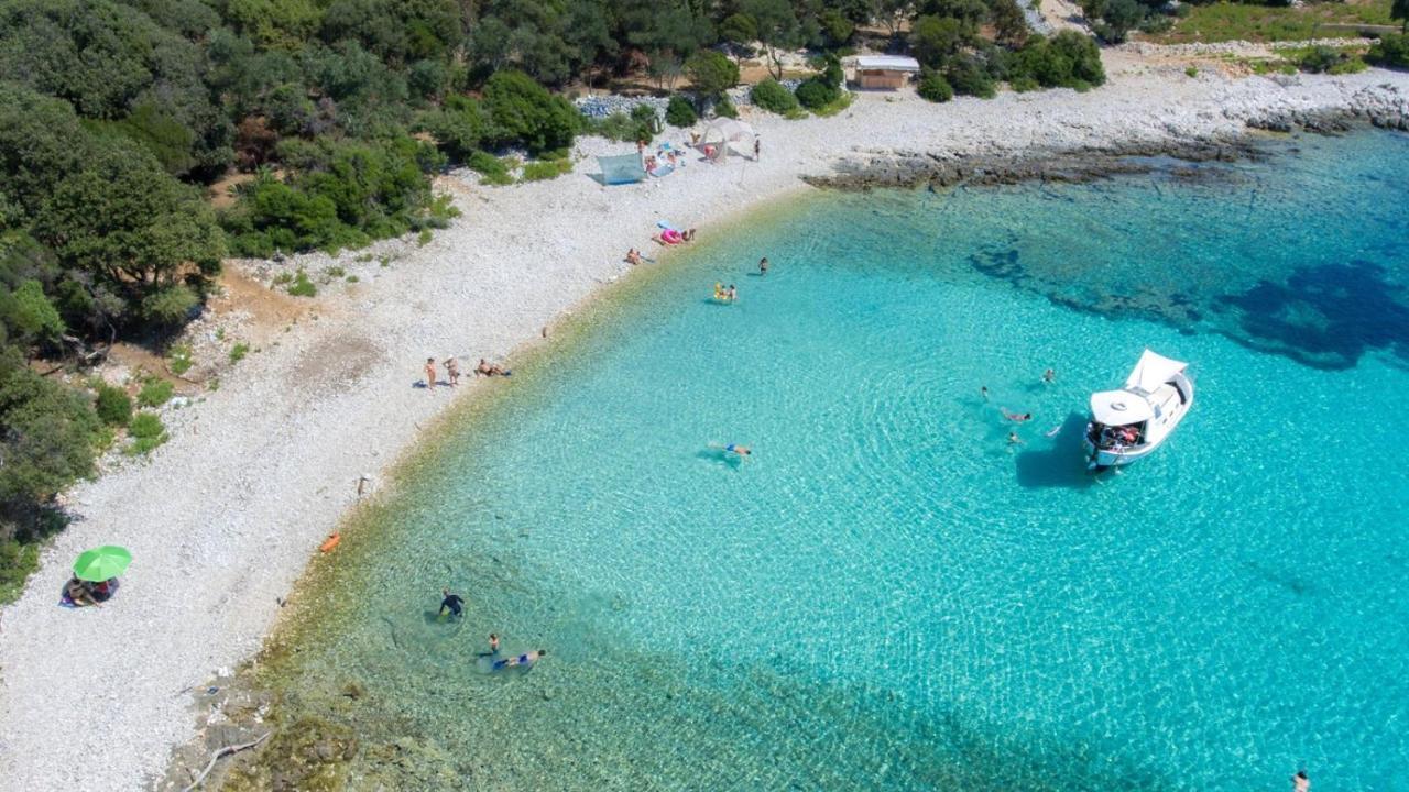Beautiful Apartments Ksenija Mali Losinj Exterior photo